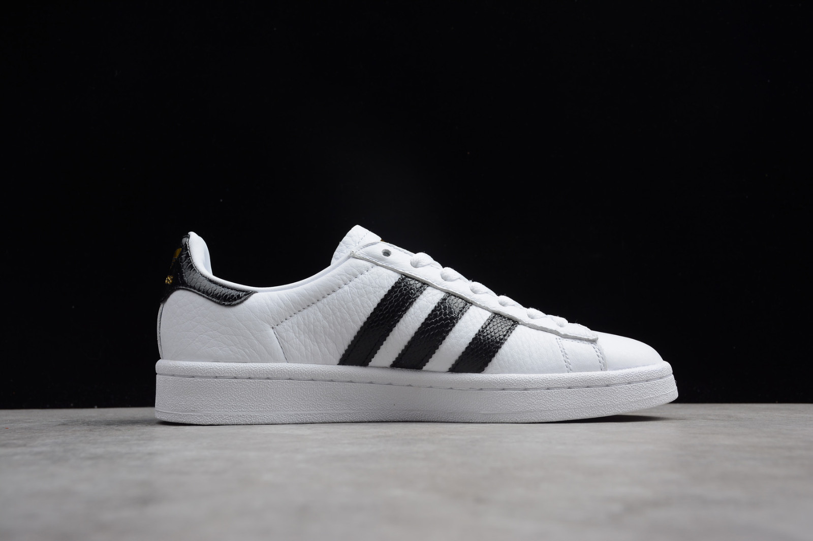 Adidas Originals Campus Athletic Sneakers Leather White Shoes CQ2074 ...