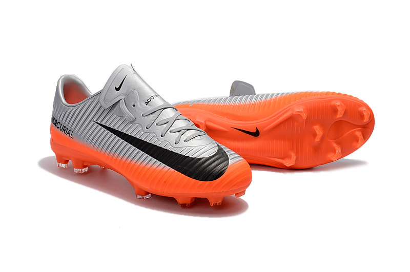 Test Nike Mercurial Superfly V CR7 Discovery Foot Inside